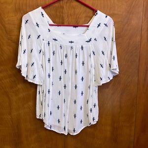 Universal Threads xs shirt